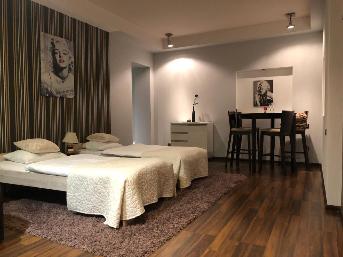 Apartament Tipton Apartment Jelenia Gora Ngoại thất bức ảnh